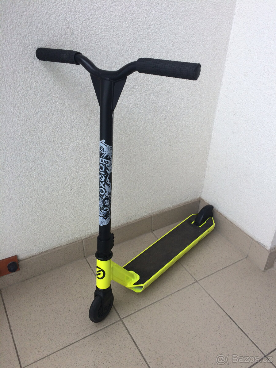 DECATHLON Freestylová koloběžka MF One