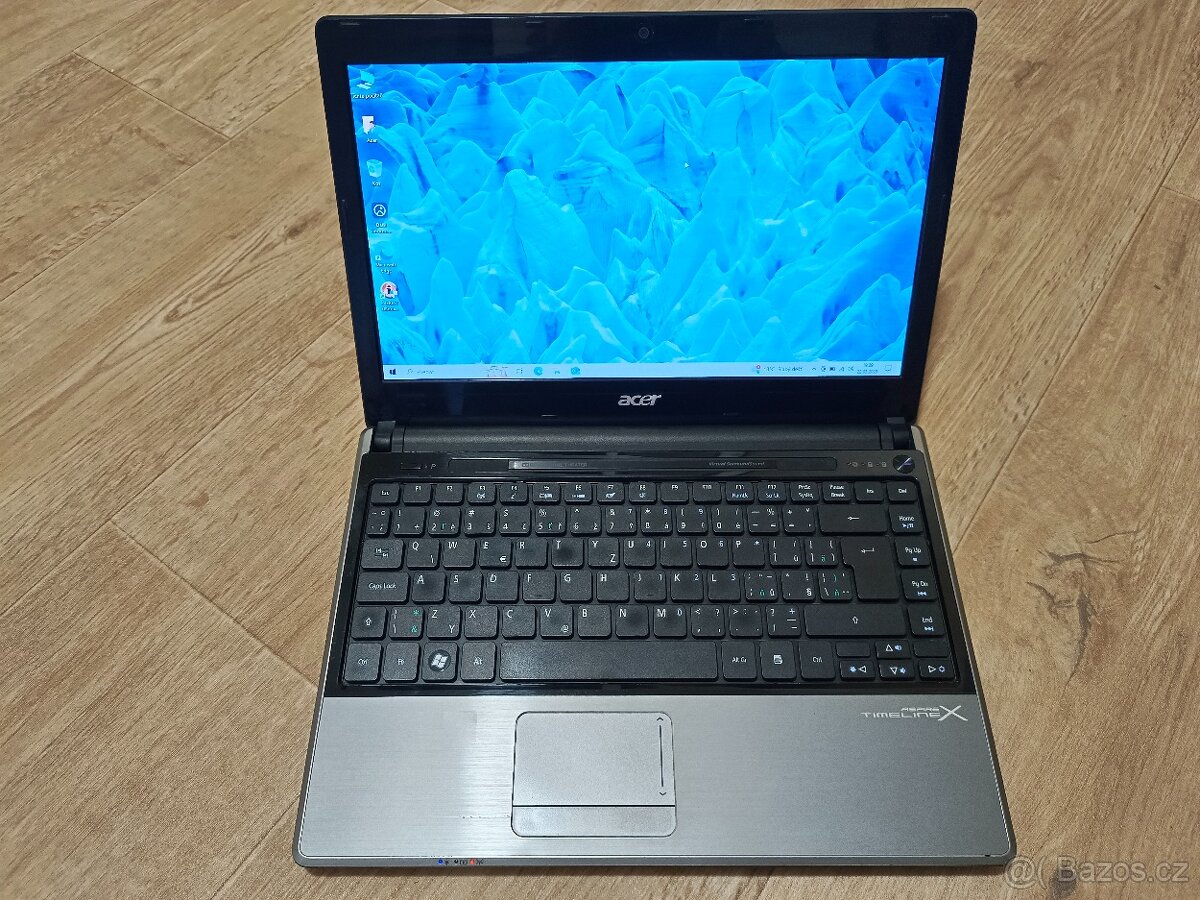 notebook Acer, cpu i5, grafika AMD HD5000, 1TB HDD, Win10
