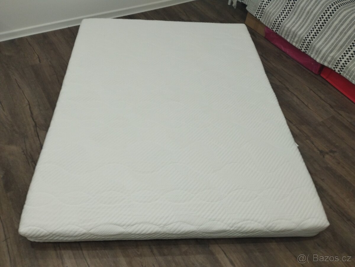 Matrace 175x135x15. Nová