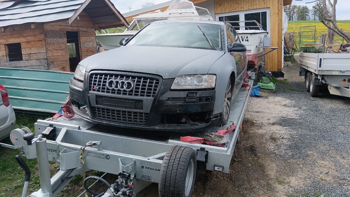 Audi A8 4.2