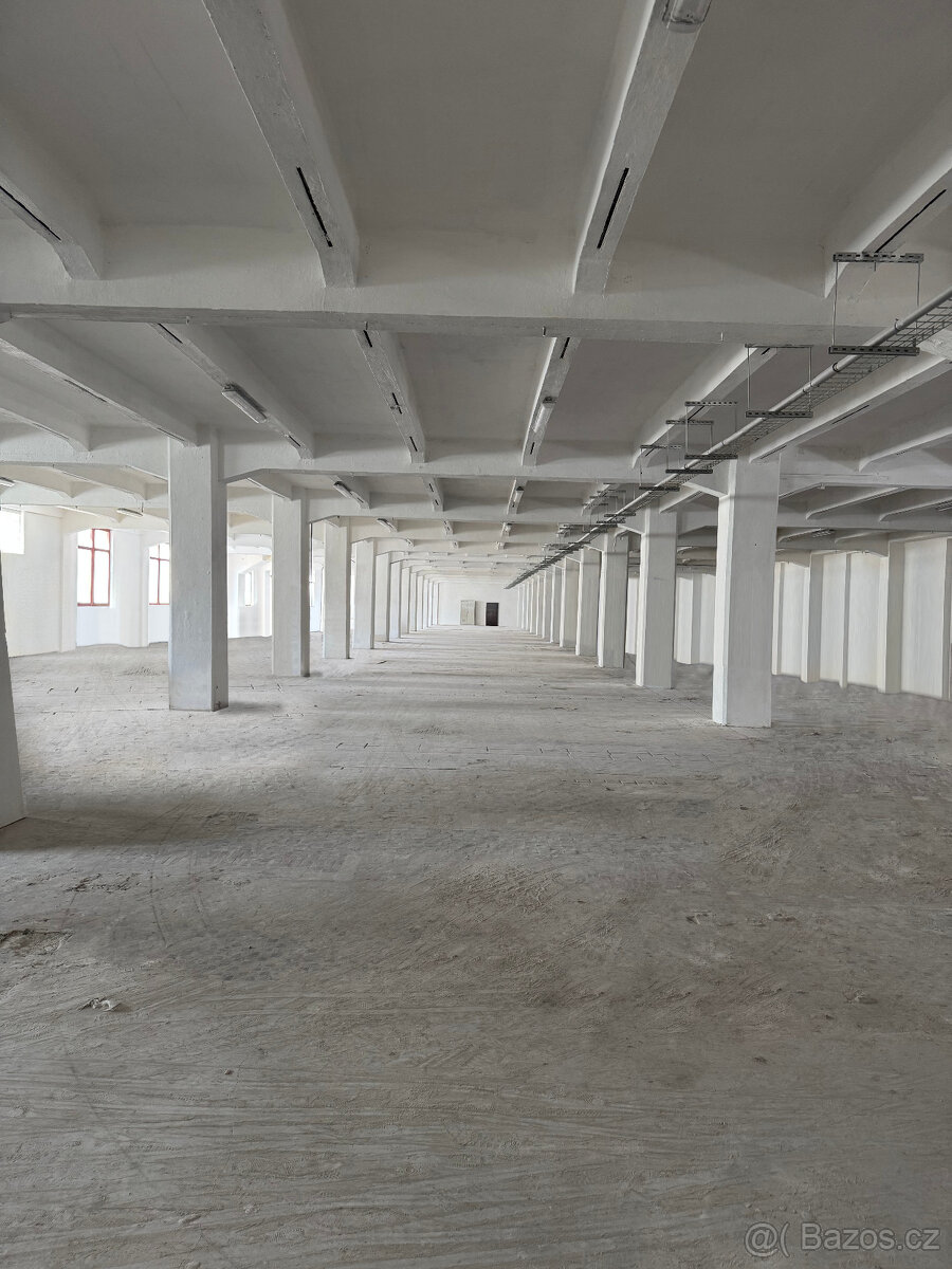 Jaroměř - pronájem skladovacích prostor 1706 m2