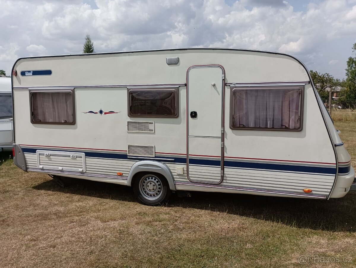 WILK č.654 pro 4. Mover.Pevné postele. Rok 2002.Stan.100km/h