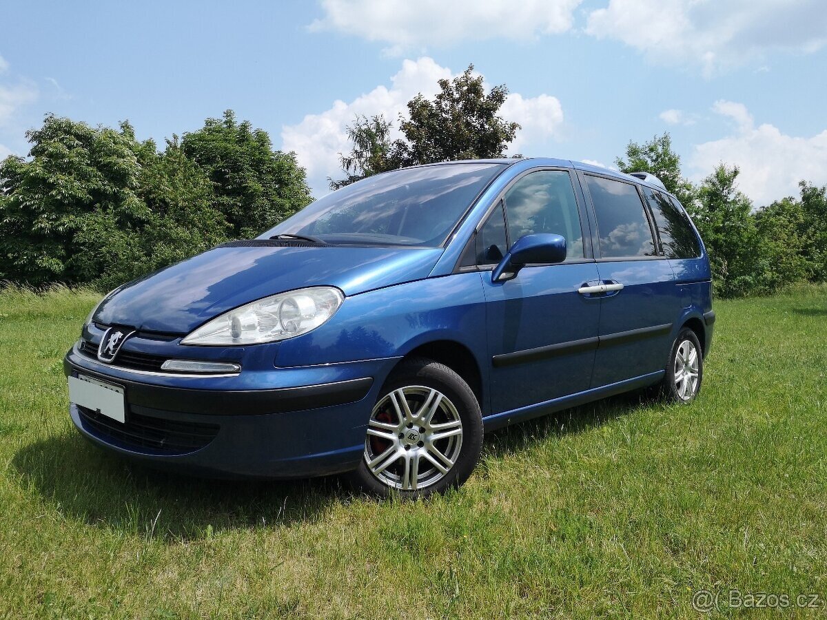PEUGEOT 807 2.0HDi 80KW EL.DVEŘE,TAŽNÉ ZAŘ.TELEVIZE,SERVIS