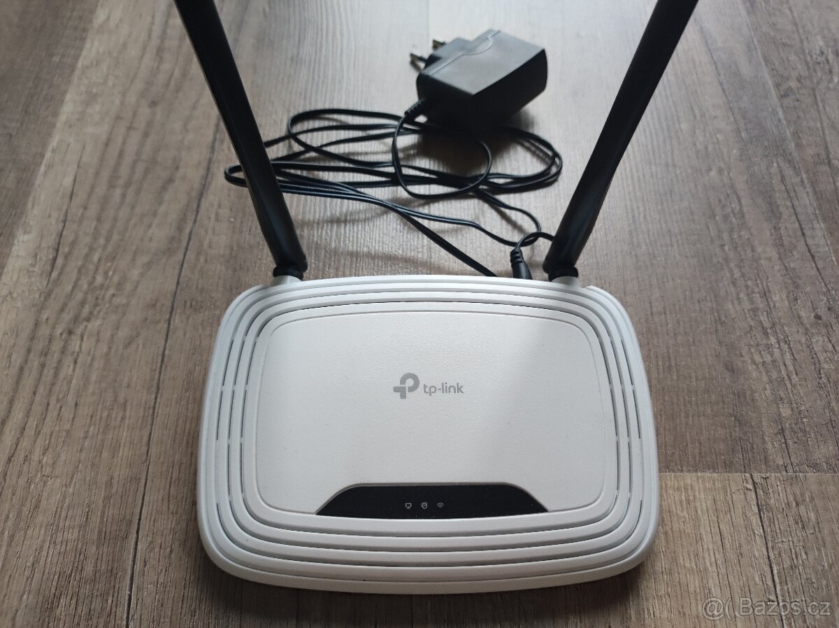 Wi-Fi Router: TP-Link TL-WR841N