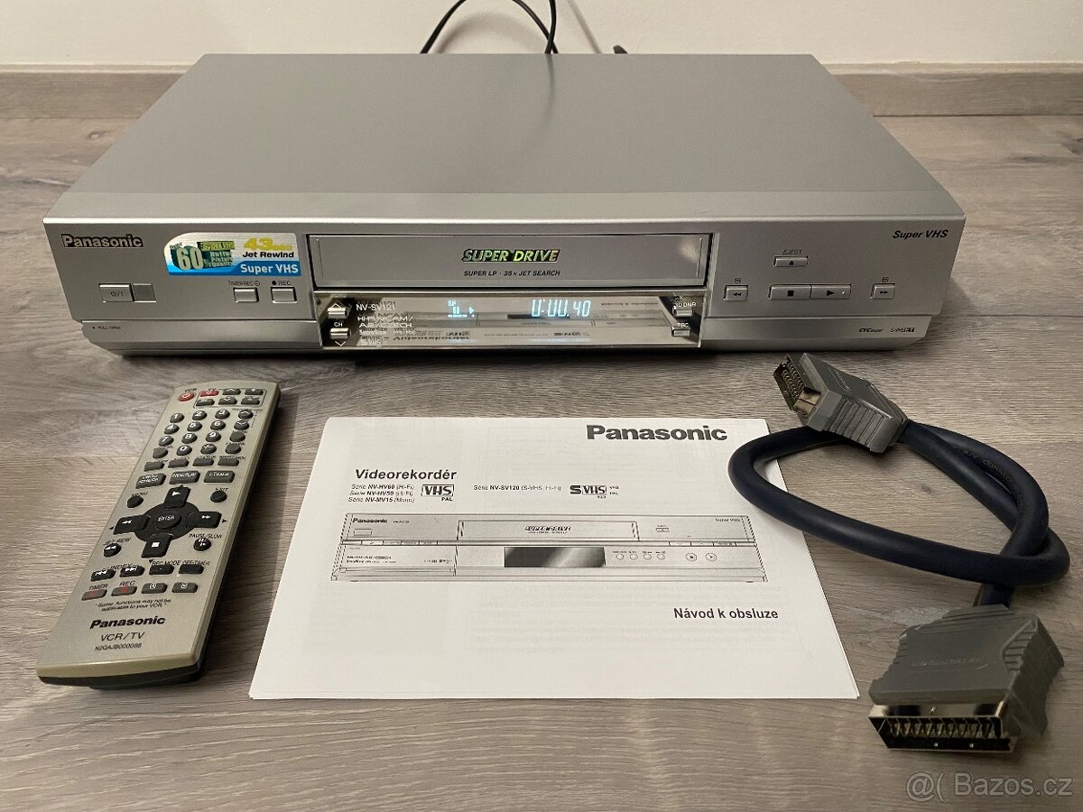 S-VHS videorekordér Panasonic NV-SV121 s TBC a 3D DNR