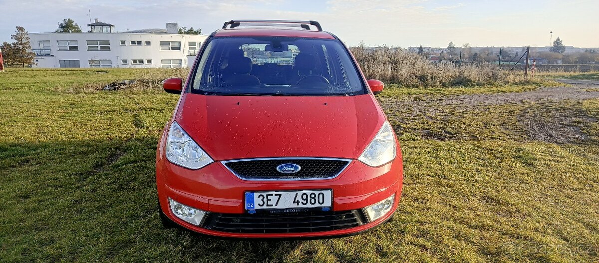 Ford Galaxy 2.0 16 V benzín
