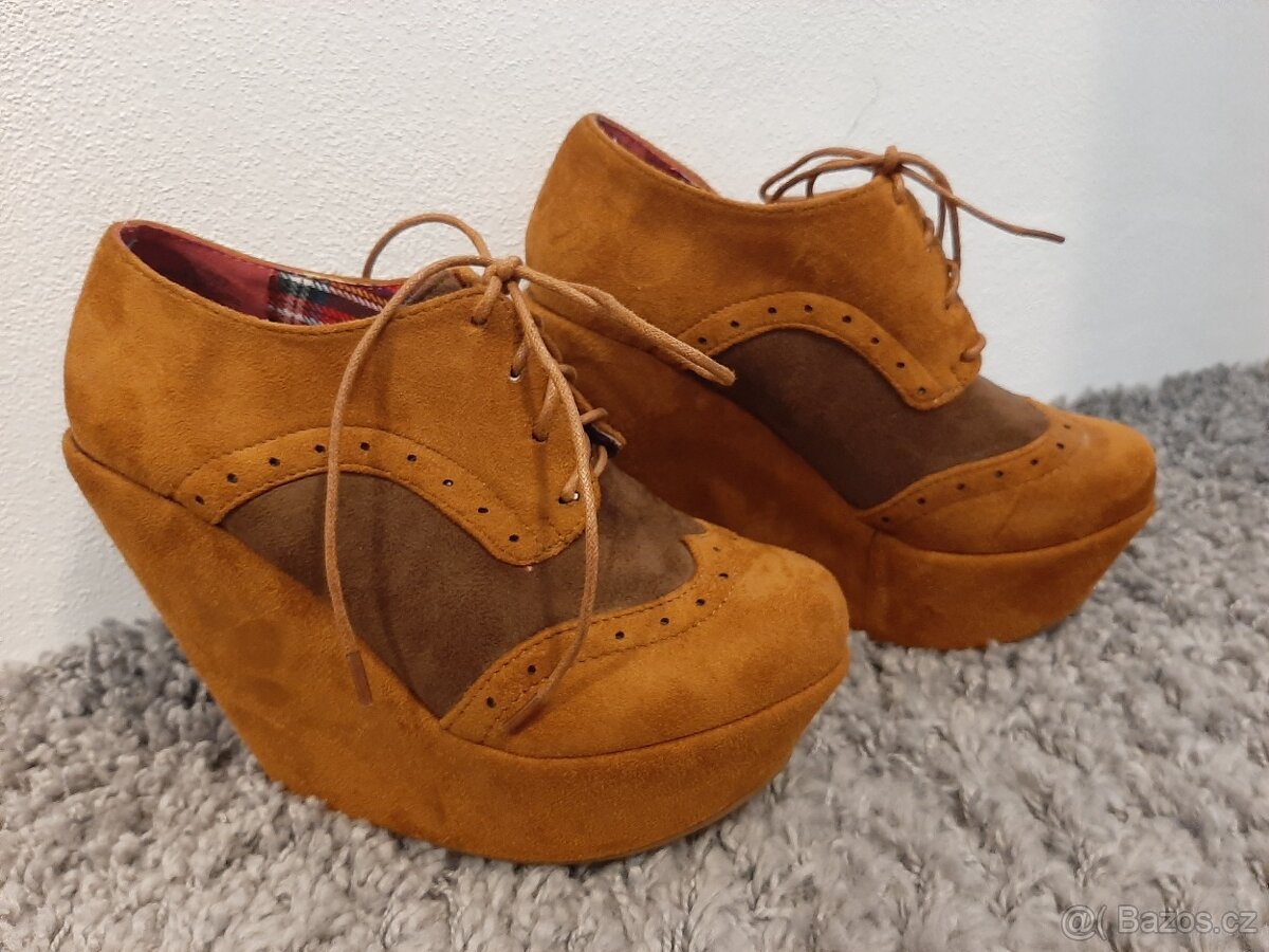 Boty na klínku