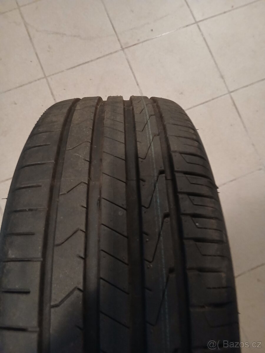 Pneu hankook 235 55 r18 letní nové 4ks