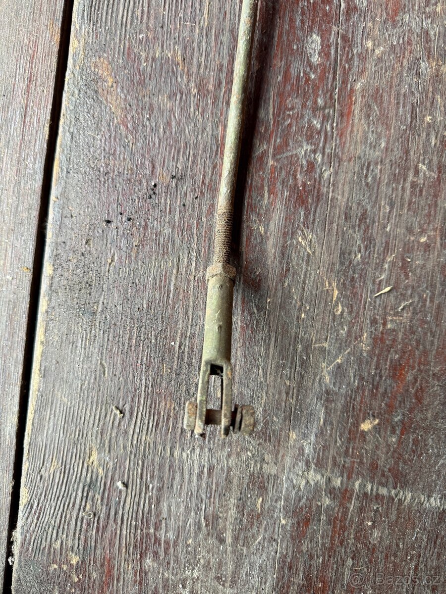 Čz předválečná - táhlo zadní brzdy