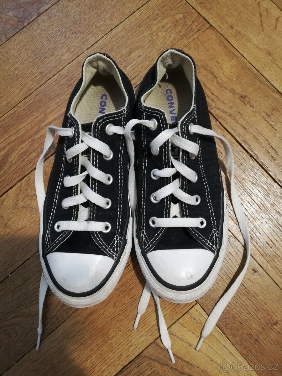 Tenisky Converse, vel. 33