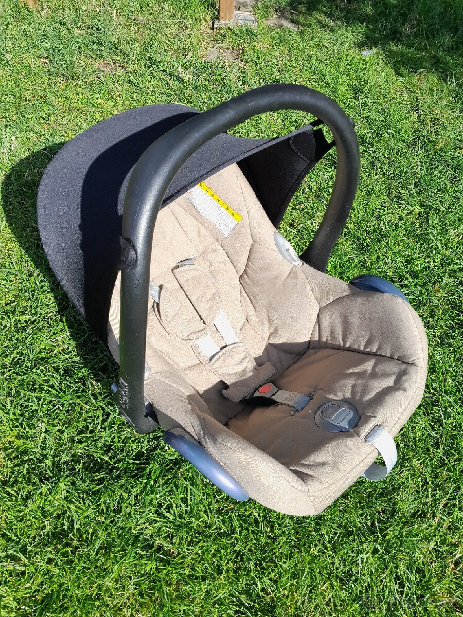 Autosedačka 0 - 16 kg Maxi-cosi.