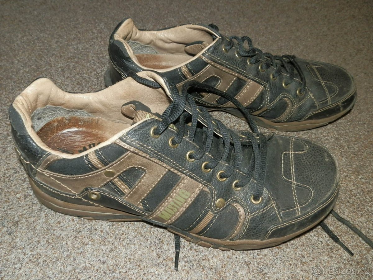 Obuv zn.Mustang vel.42