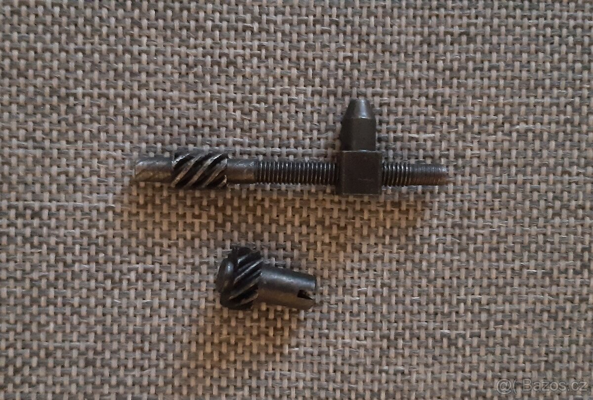 NAPÍNÁK ŘETĚZU PRO PILY HUSQVARNA