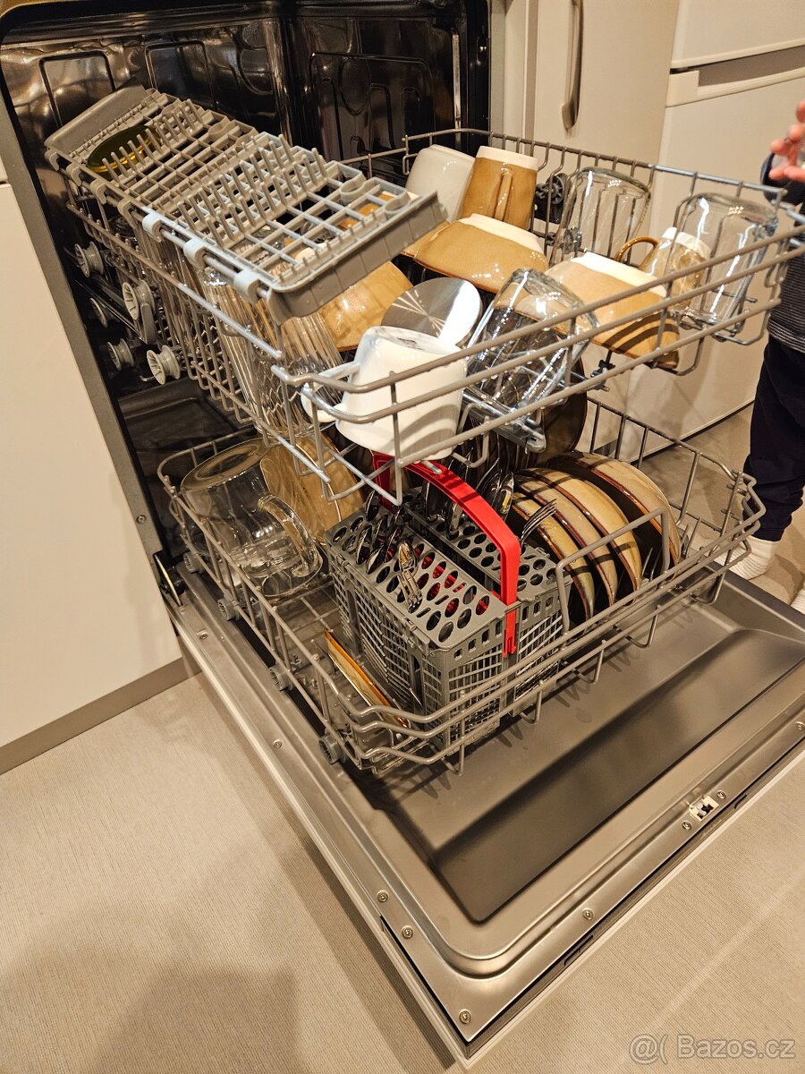 Myčka nádobí Amica