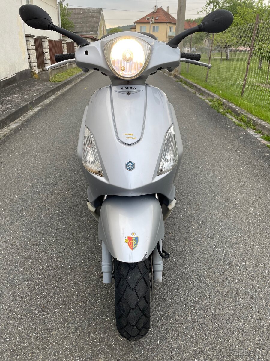 Piaggio Fly 125