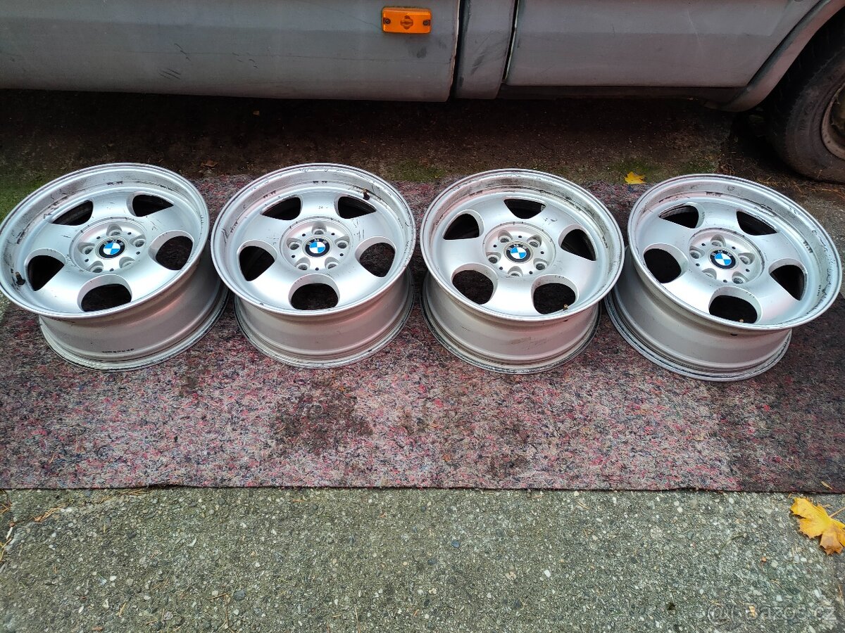 ALU KOLA 8J x 17 IS (ET) 24 - ORIGINAL BMW