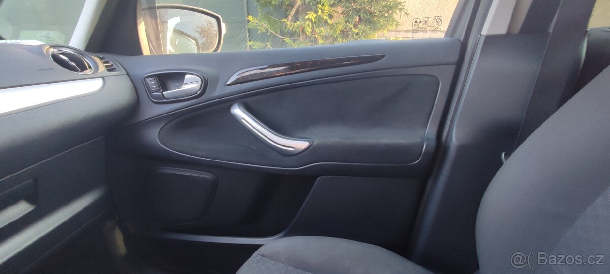 Ford Galaxy Smax tapec dveří levně