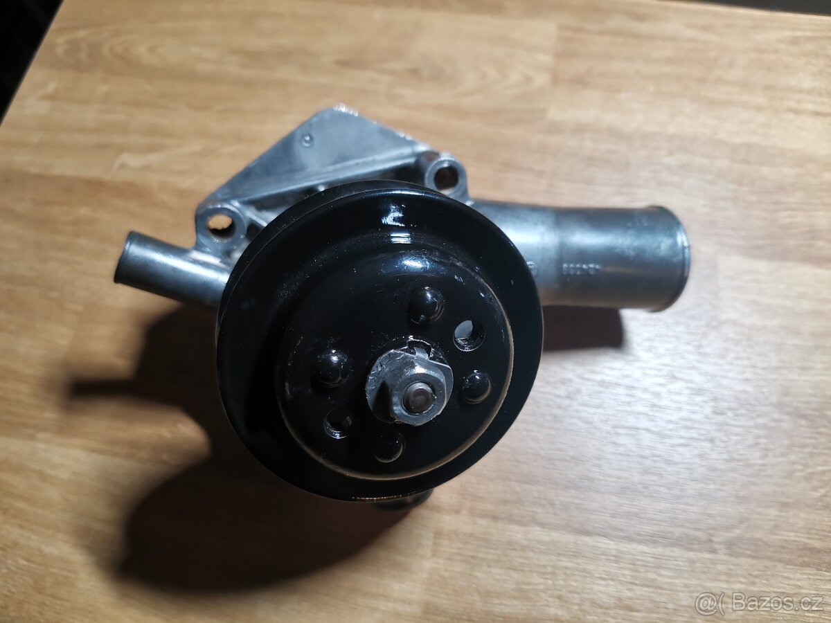 B38 Škoda 100 110 1000 MB 105 120 vodní pumpa
