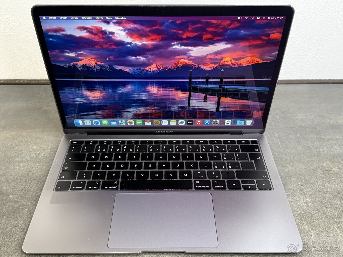 MacBook Air 13'' 2018 / i5 / 8GB / 256GB SSD / Space Gray