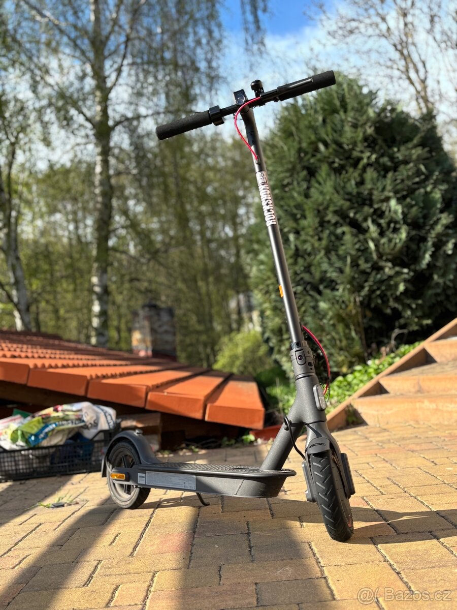 Prodám elektrokoloběžku Xiaomi Mi Electric Scooter Pro 2