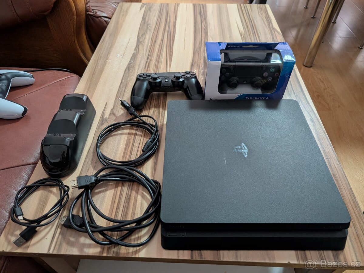 PS4