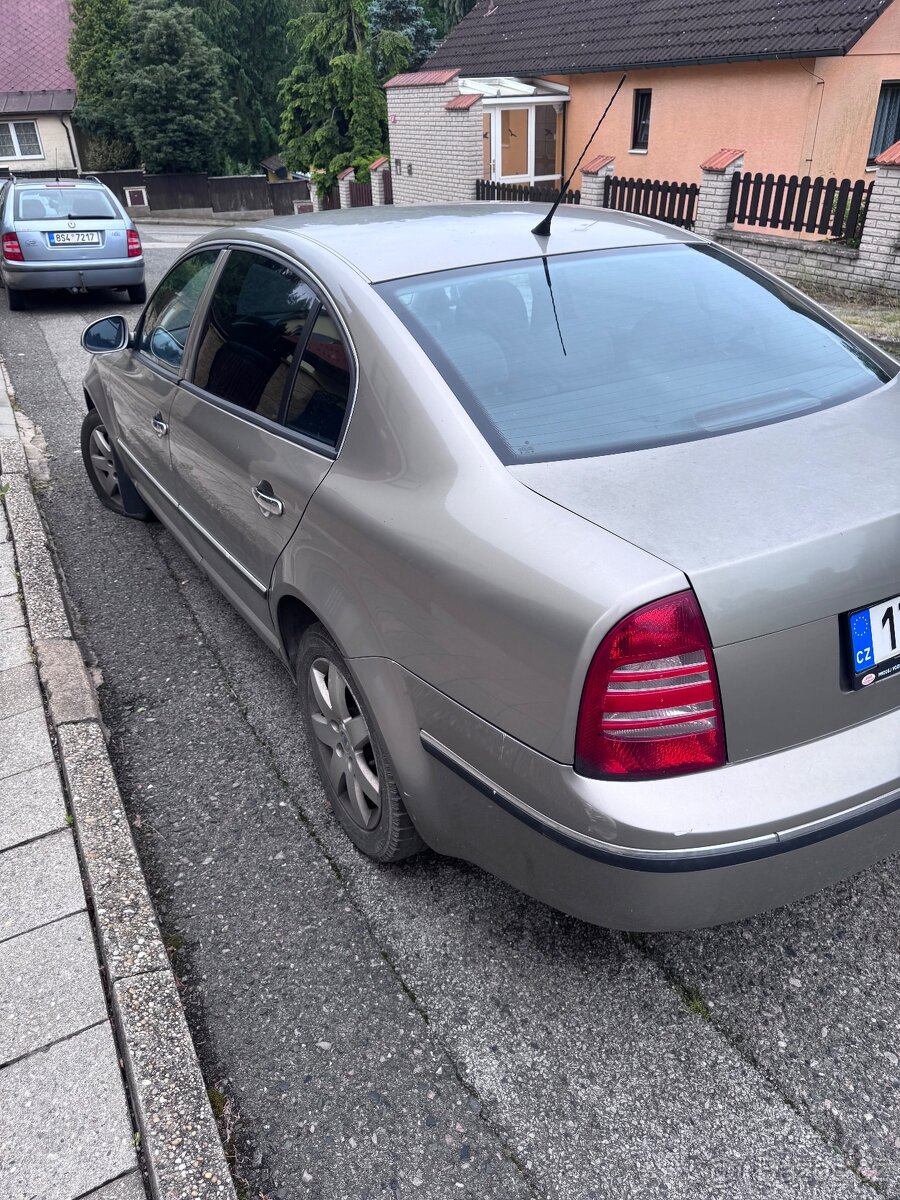 Škoda Superb