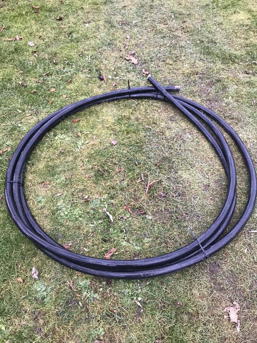 Silový kabel