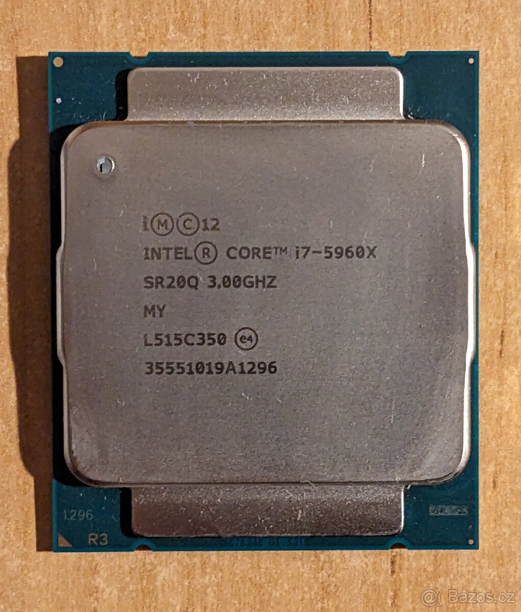 Intel Core i7 5960X Extreme Edition 8 jádro s HT. s. 2011