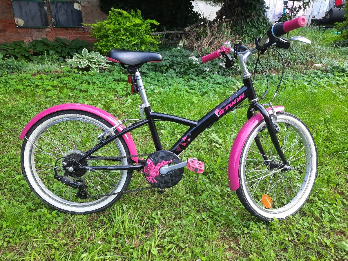 Dívčí kolo. Velikost 20