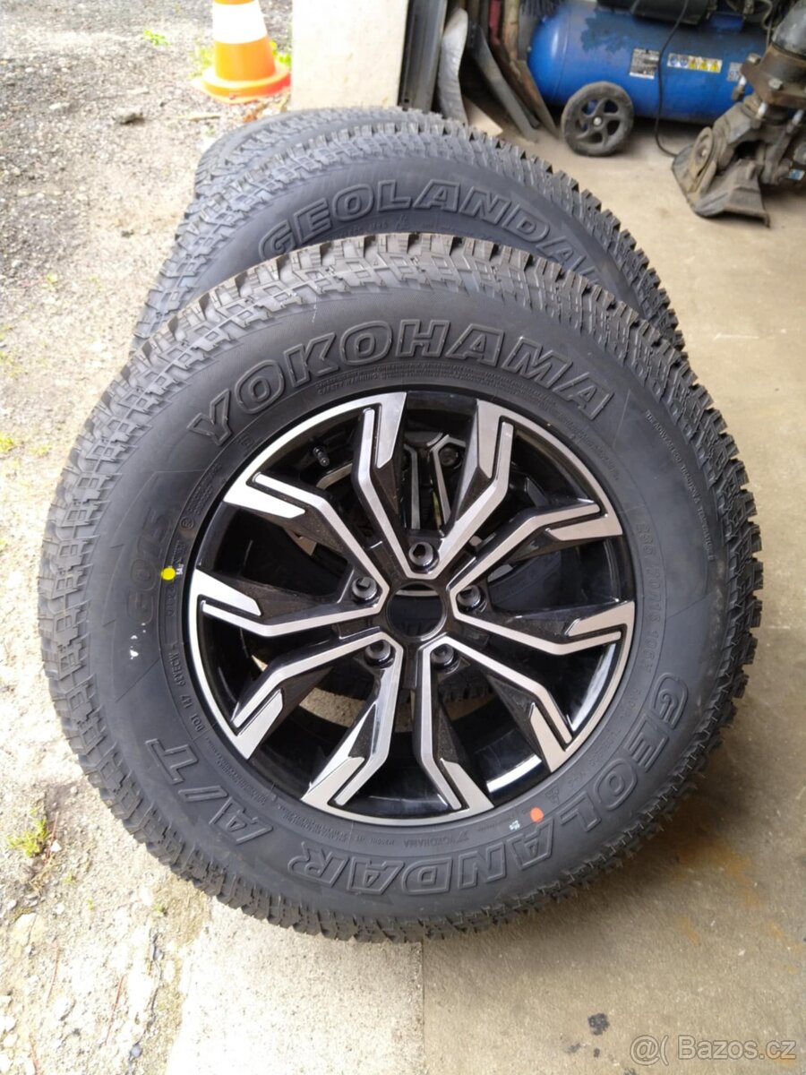 Sada kol Arceo R16 s pneu Yokohama Geolandar – TOP stav