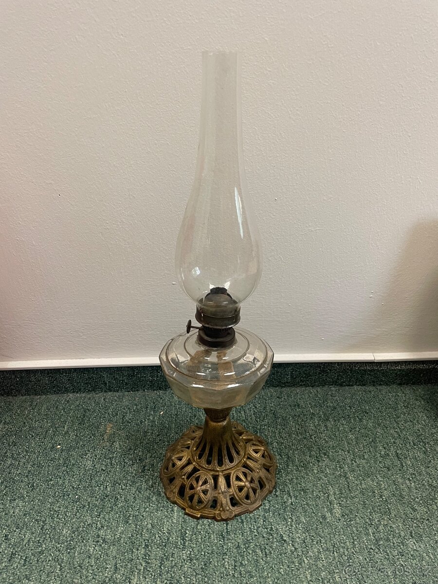 Petrolejová lampa - secesní