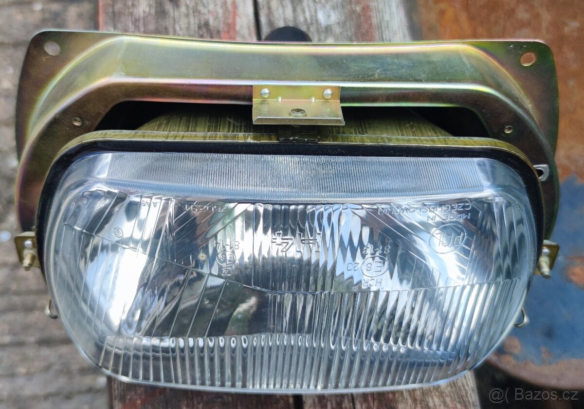 Světlo Škoda 120