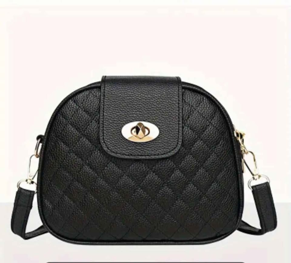 Nová crossbody kabelka