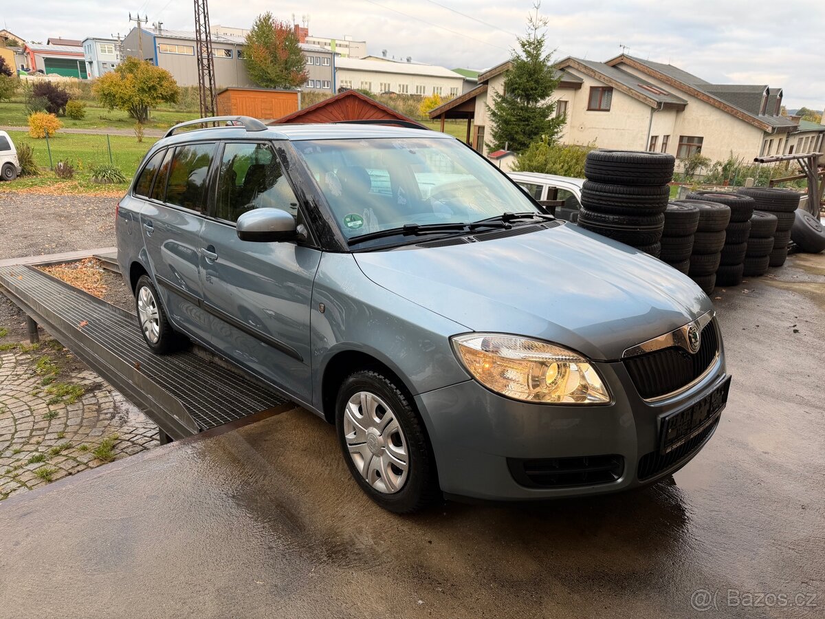 Škoda Fabia 2 combi 1.4i 16V nová STK KLIMA po rozvodech