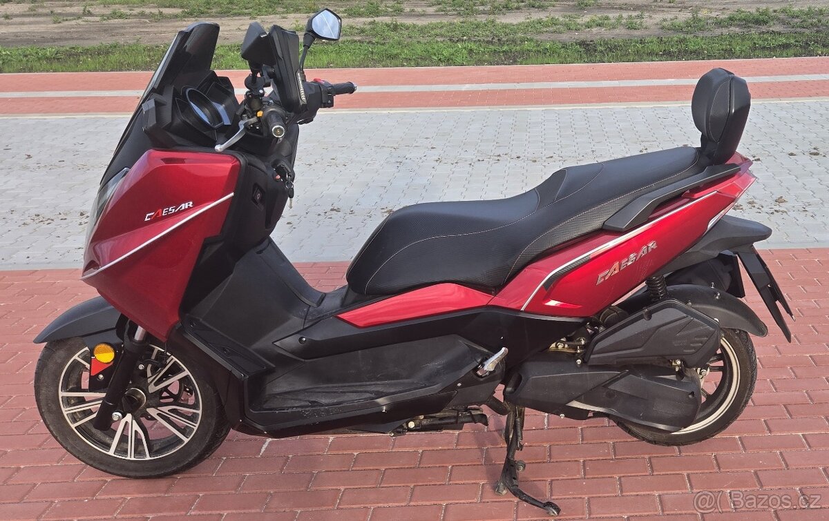 Skútr Taro Caesar SY 125 T-9C 2020