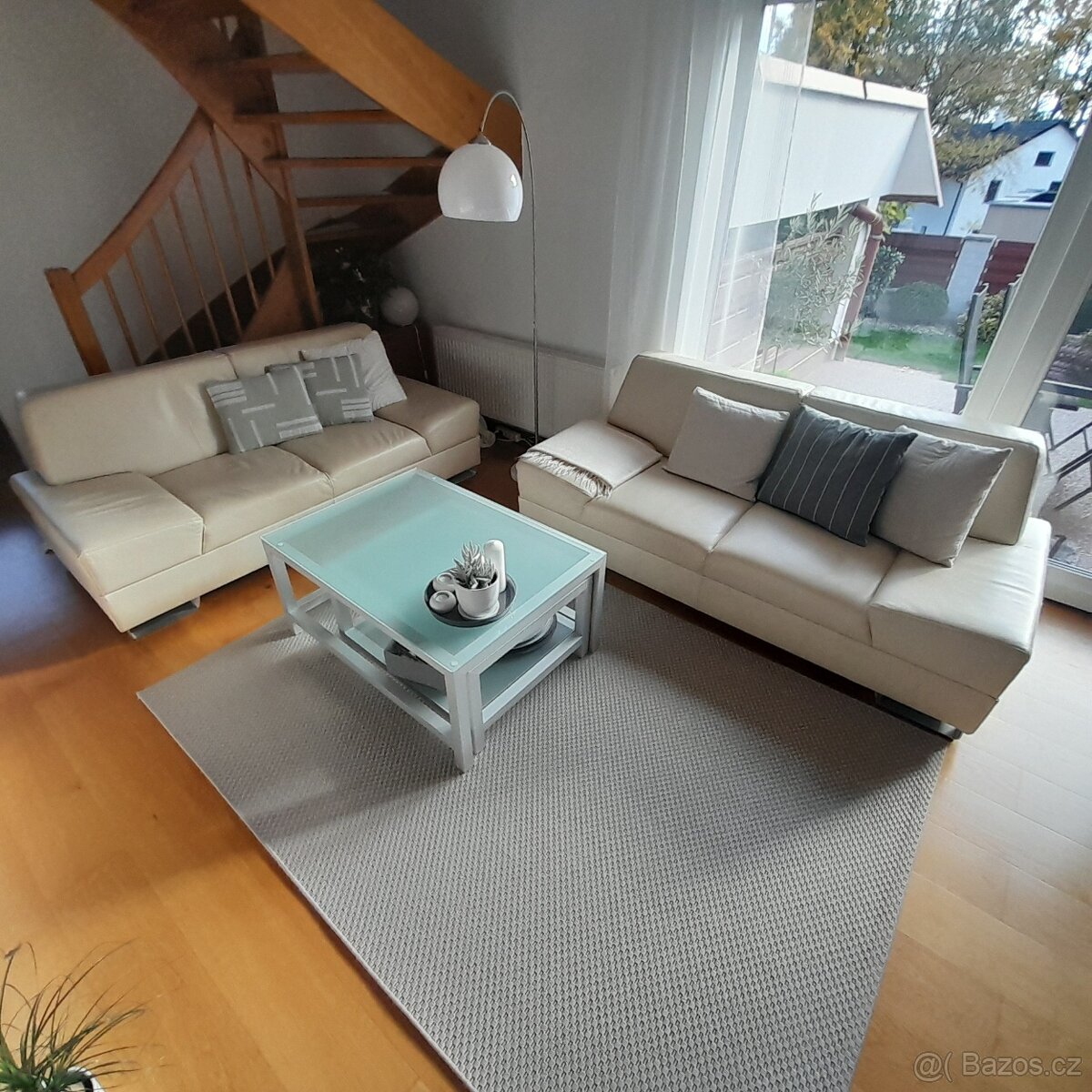 Moderní kožená sedací souprava INÉ MONACO.