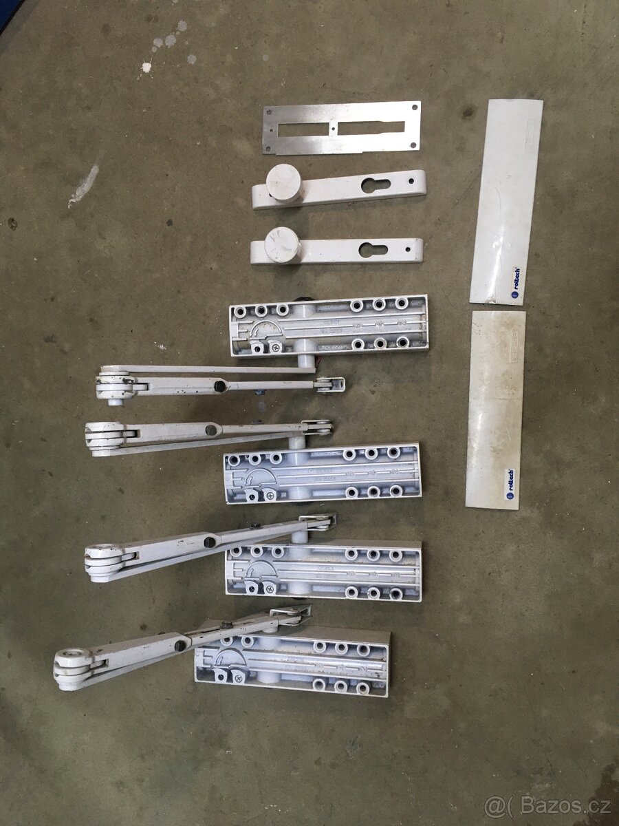 Dveřní zavirač GEZE TS2000