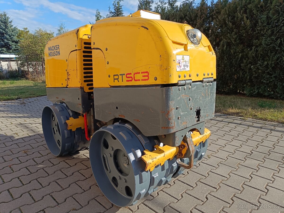 Vibrační válec Wacker Neuson RTKx-SC 3 - motor KUBOTA
