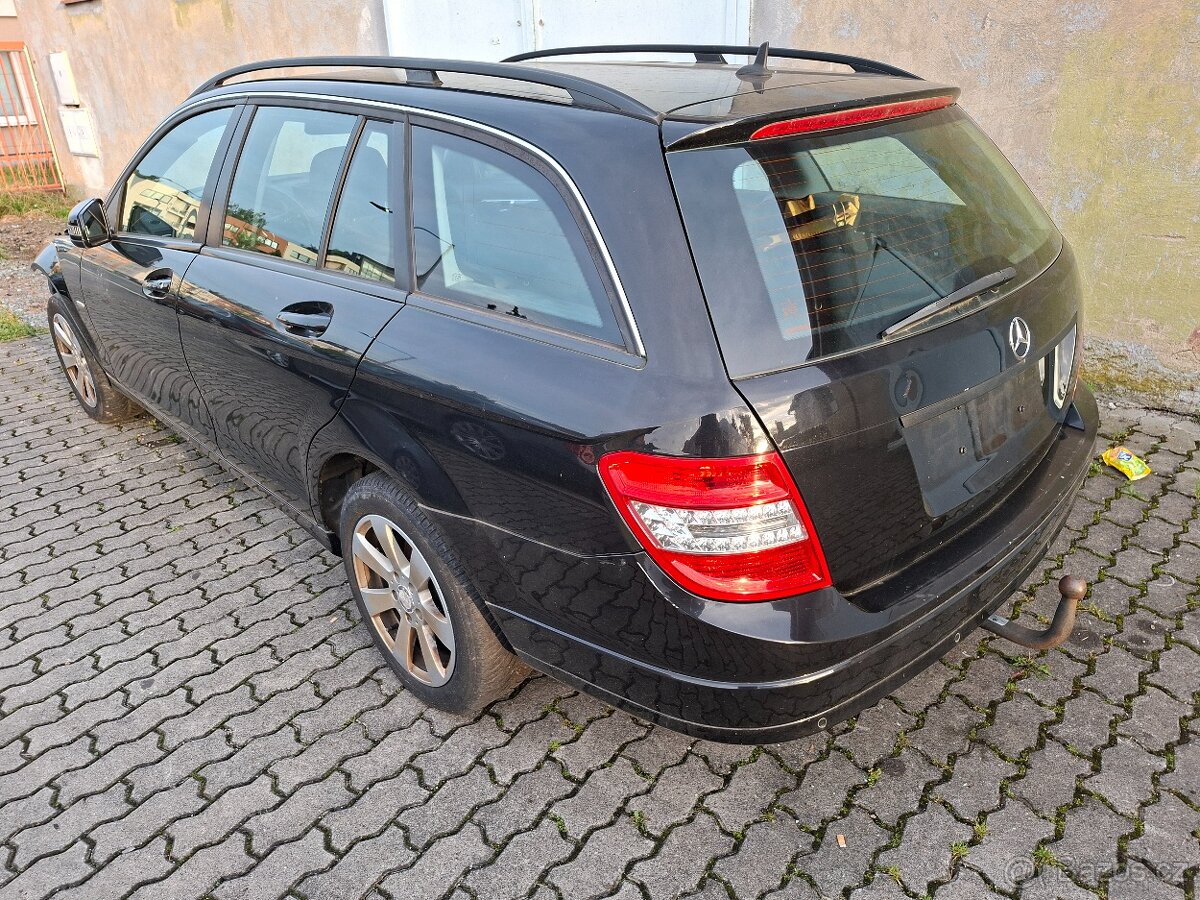 Mercedes C 220 CDI rok 2010 bez motoru,převodovky