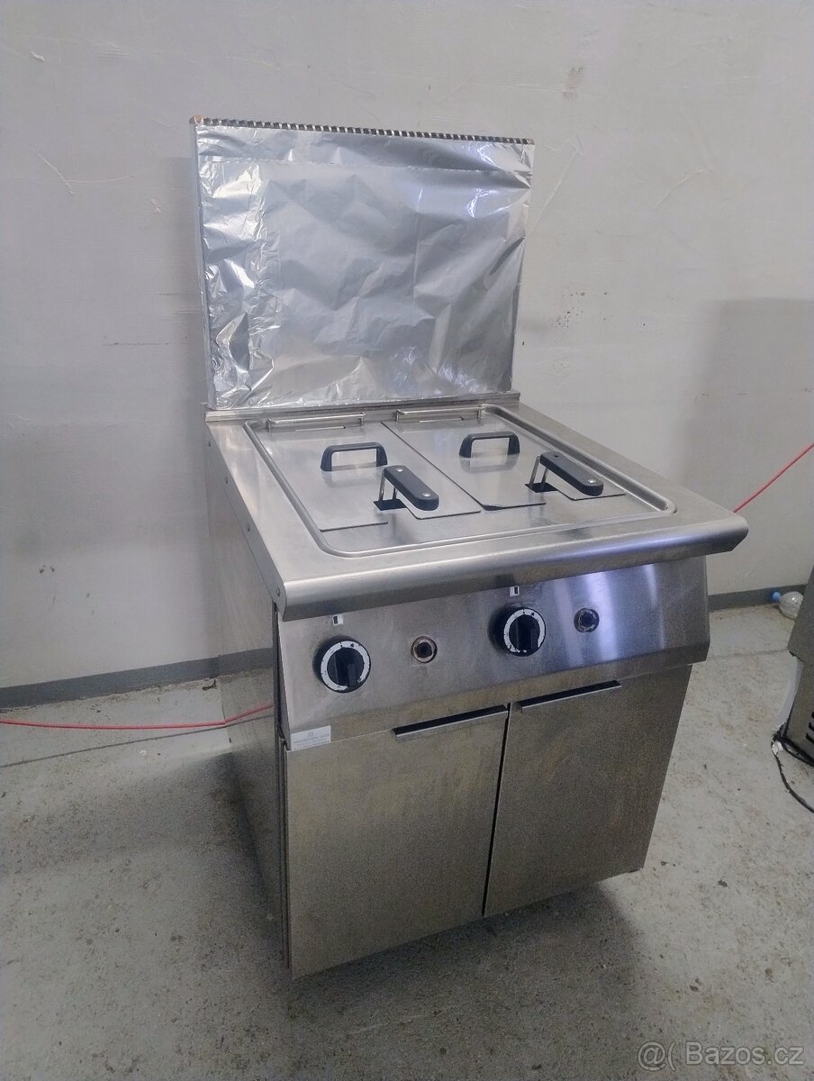 Plynová dvou fritéza