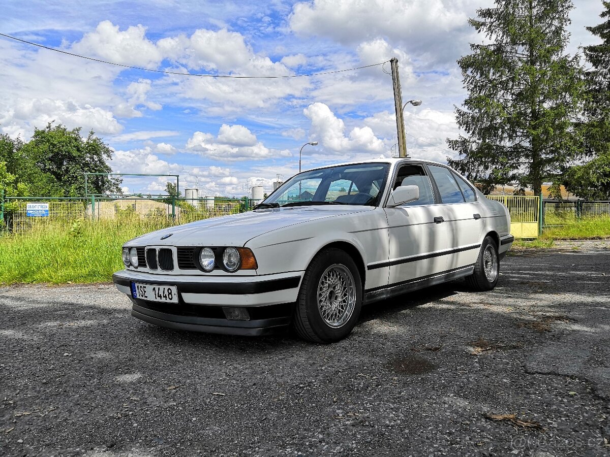 BMW E34 520i