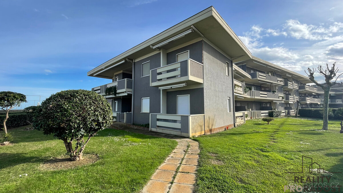 Prodej bytu 1+kk 32 m², via Arno, Silvi, Itálie