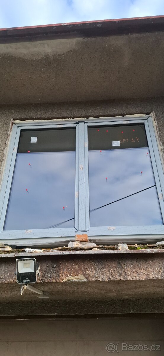 Okno dvoukřídlé trojsklo 21801935 antracit