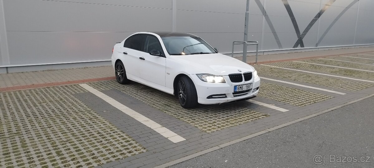 BMW E90 318i