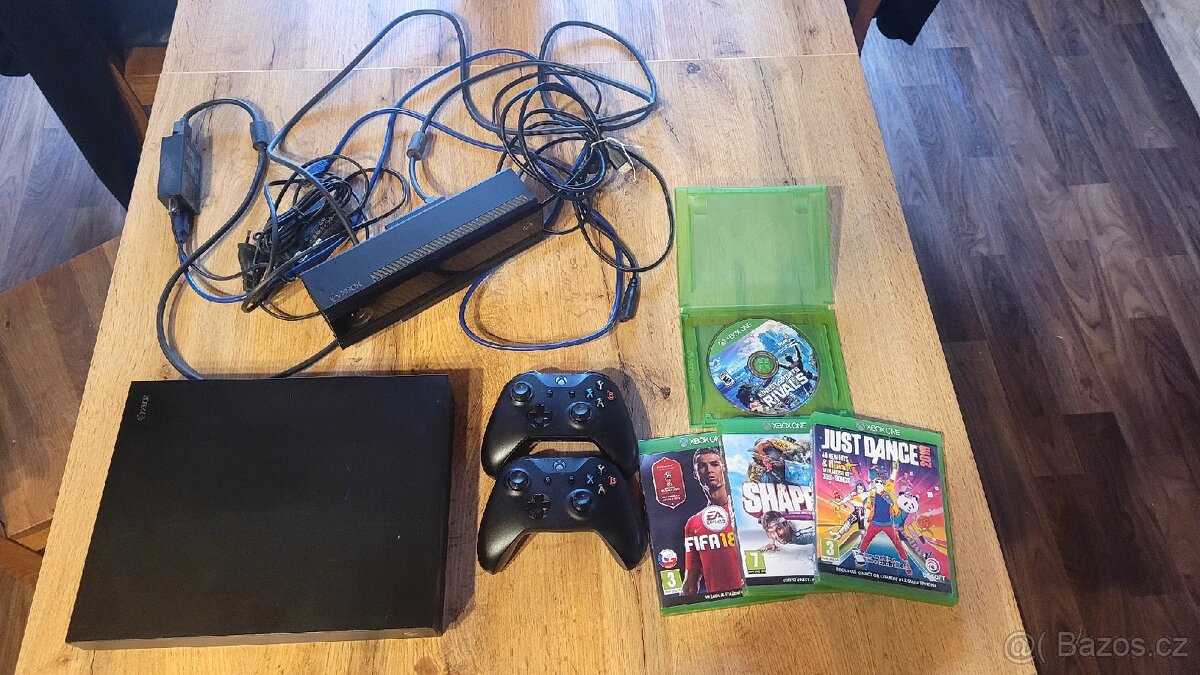 Xbox one X 1TB + kinect