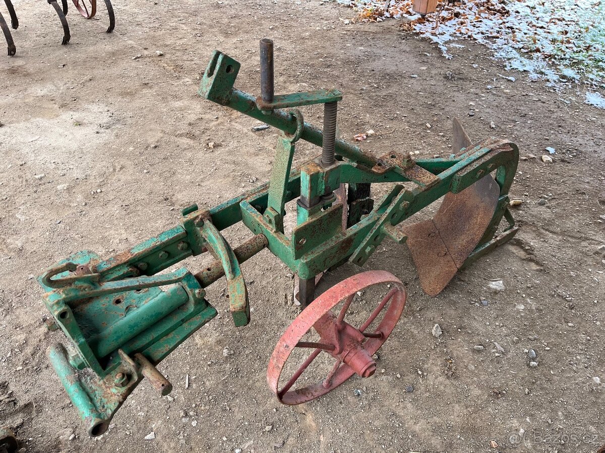 Nářadí za Zetor 25