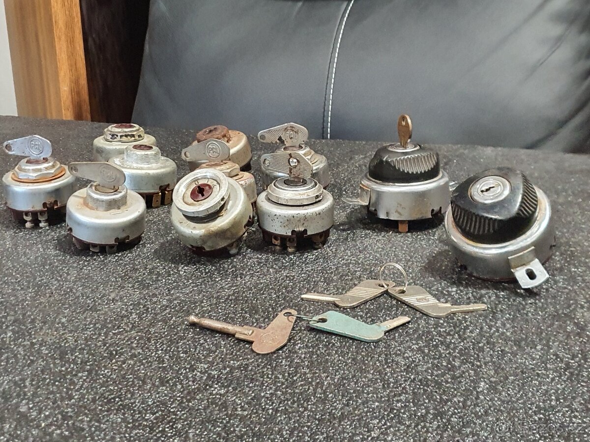 Jawa Spínací skříňky