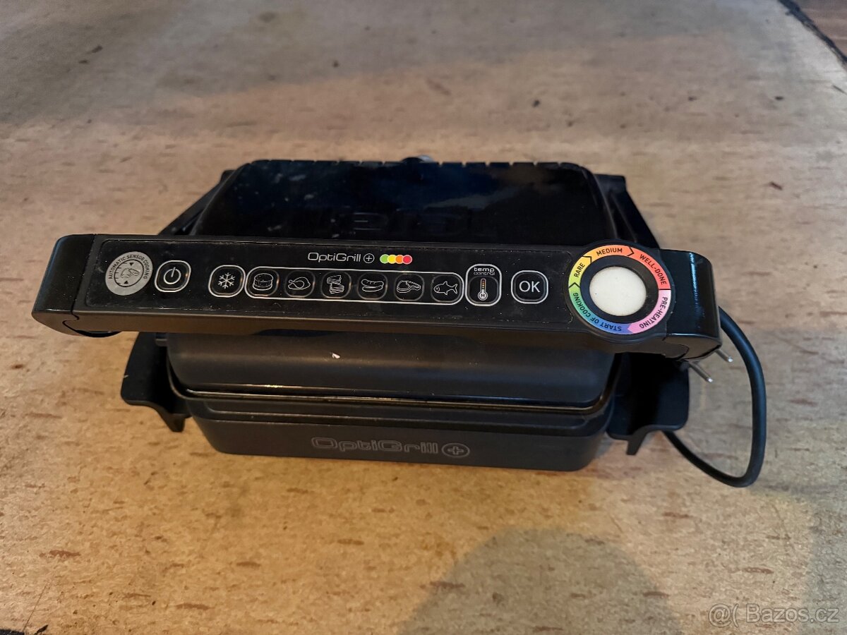 Tefal Optigrill+ černý