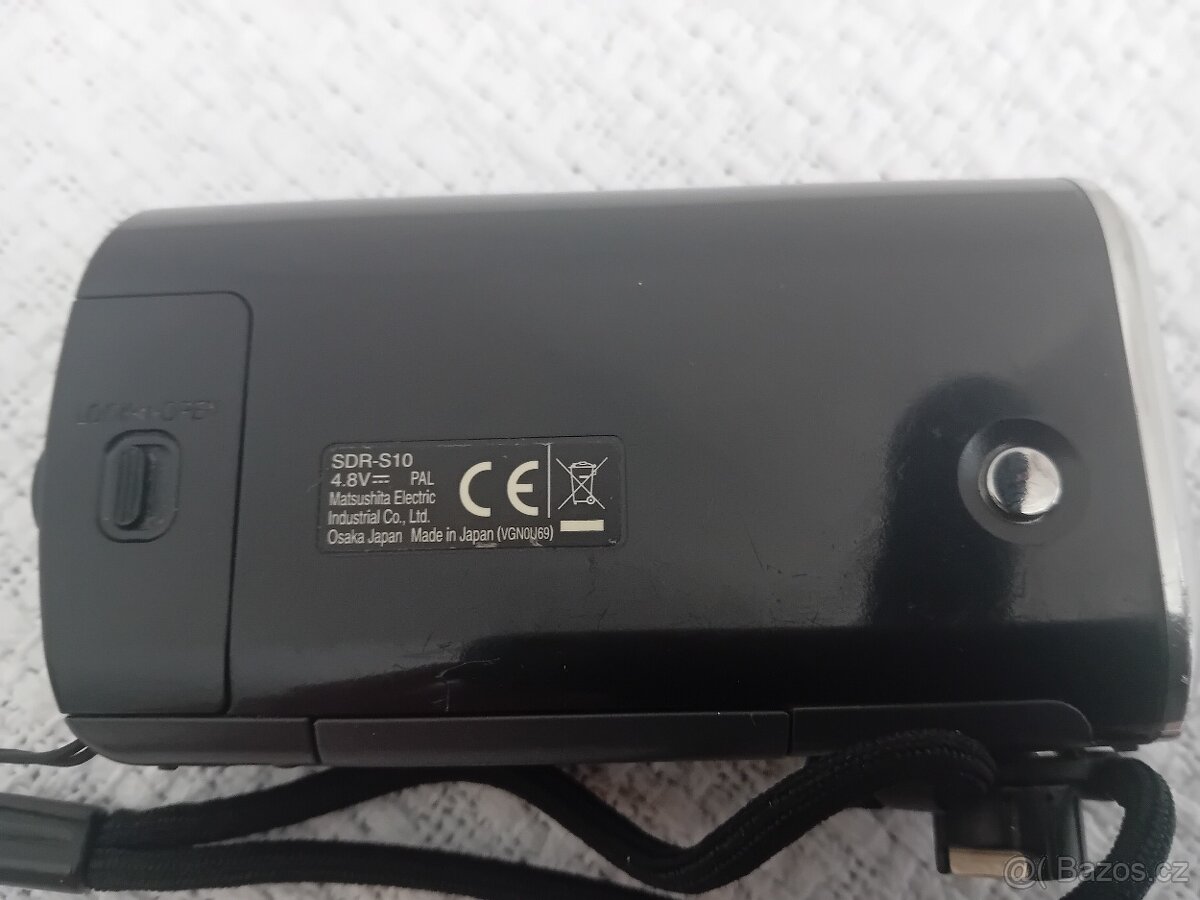 kamera Panasonic SDR-S10