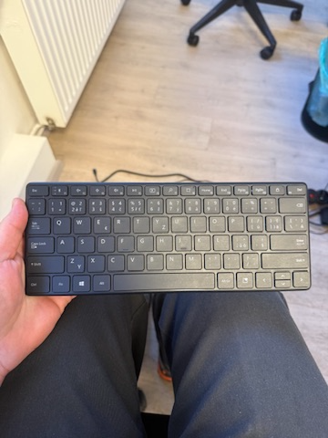 Microsoft Designer Compact Keyboard – bezdrátová, černá